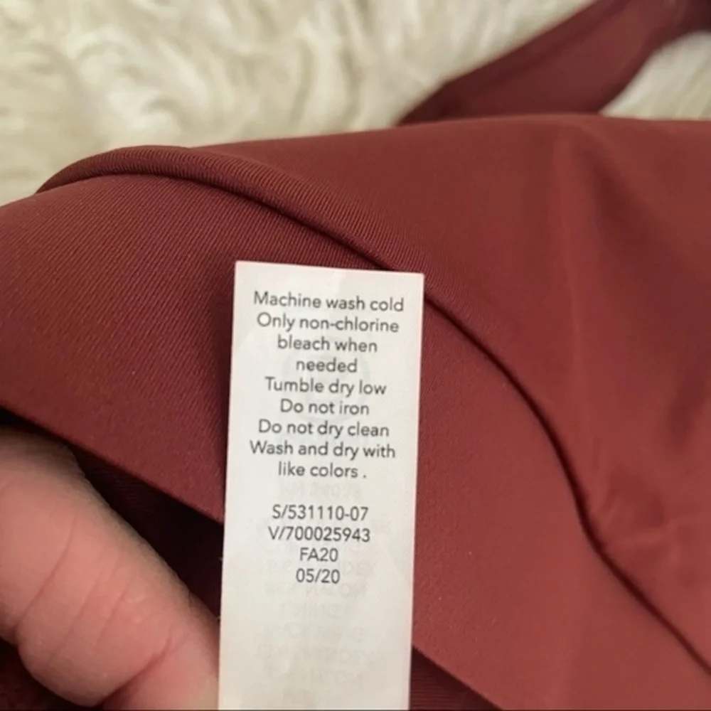 Athleta hustle sports bra rust‎ brown size 34 D/DD